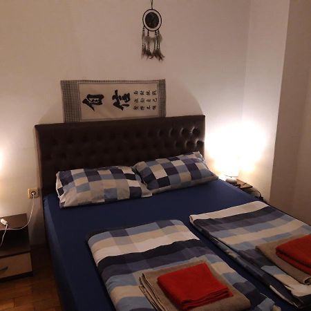 2 Rooms Apartment Plovdiv Kichuk Paris Bagian luar foto