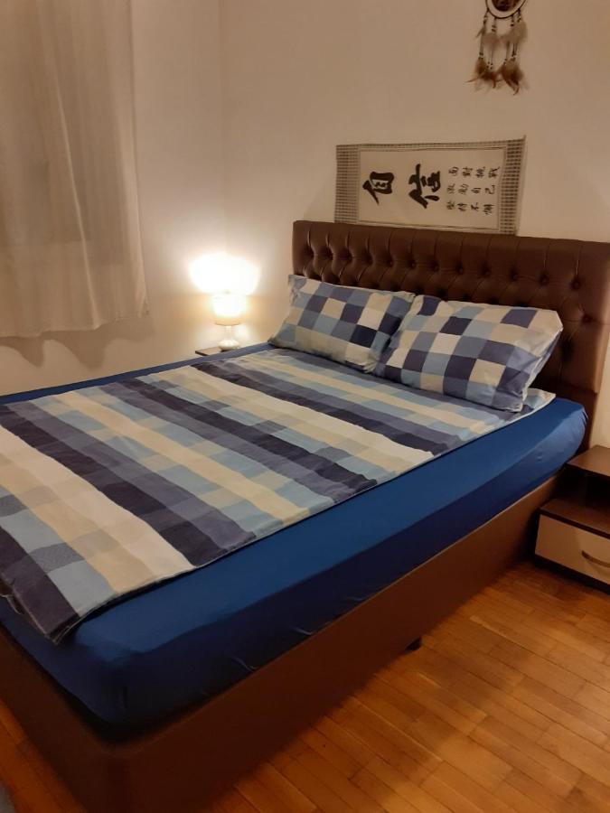 2 Rooms Apartment Plovdiv Kichuk Paris Bagian luar foto