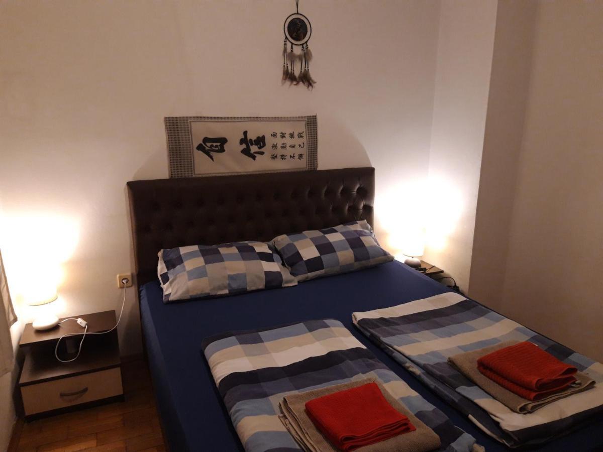 2 Rooms Apartment Plovdiv Kichuk Paris Bagian luar foto