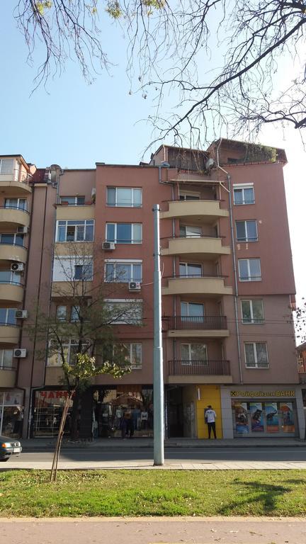 2 Rooms Apartment Plovdiv Kichuk Paris Bagian luar foto