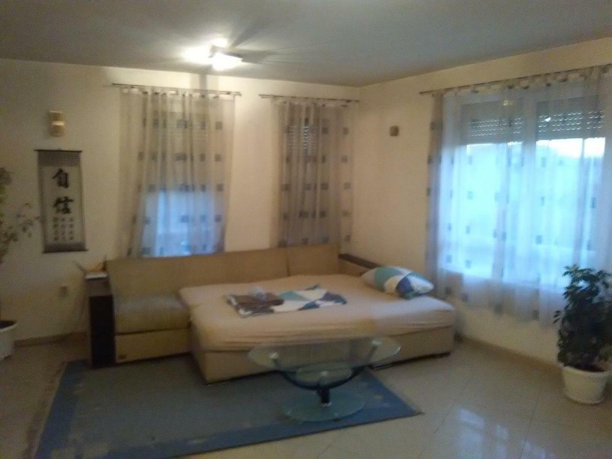 2 Rooms Apartment Plovdiv Kichuk Paris Bagian luar foto