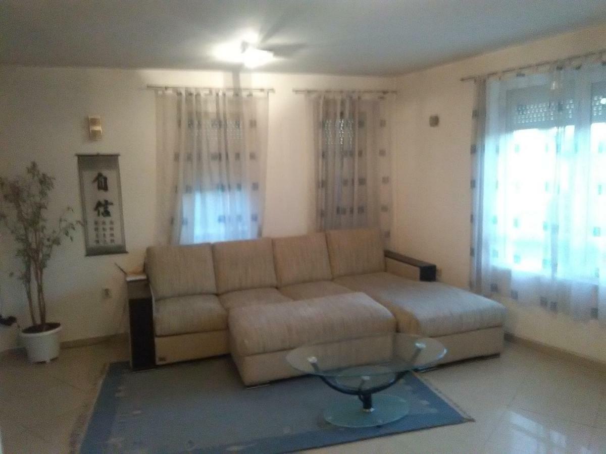 2 Rooms Apartment Plovdiv Kichuk Paris Bagian luar foto